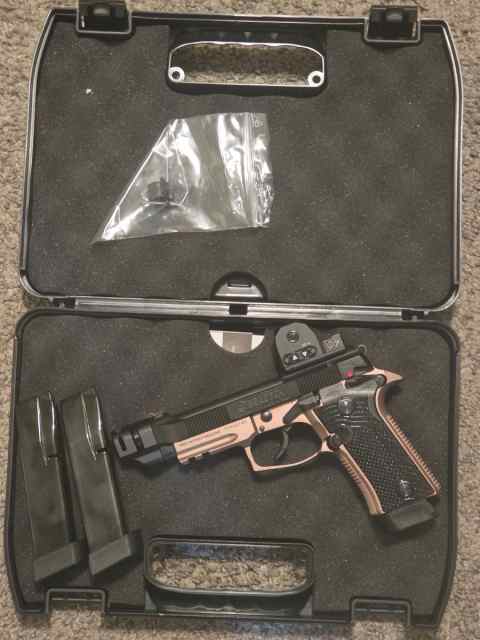 Beretta 80x Cheetah Tactical never fired 