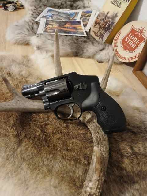 S&amp;W 042