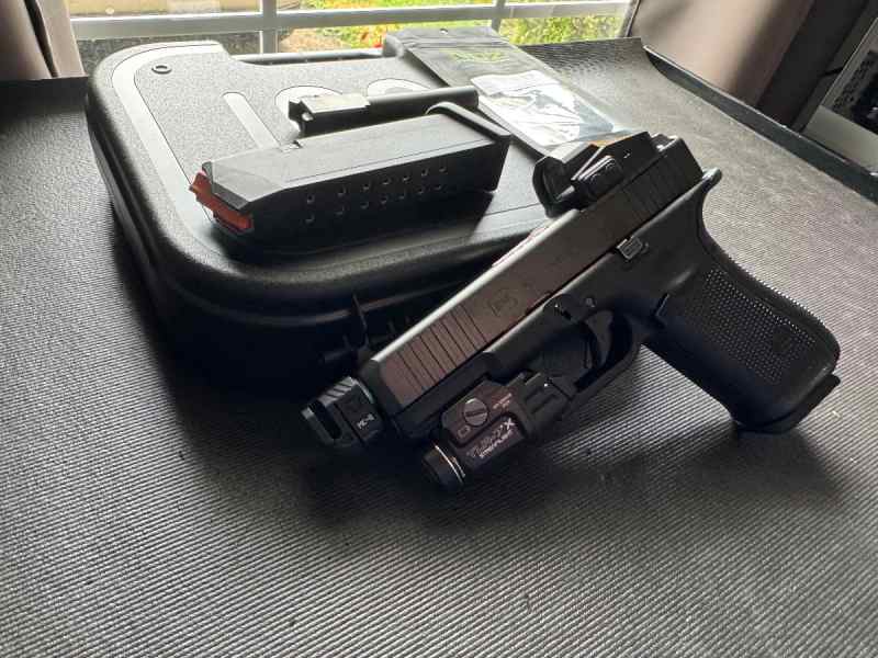 Glock 45 MOS w/ Extras!!! 