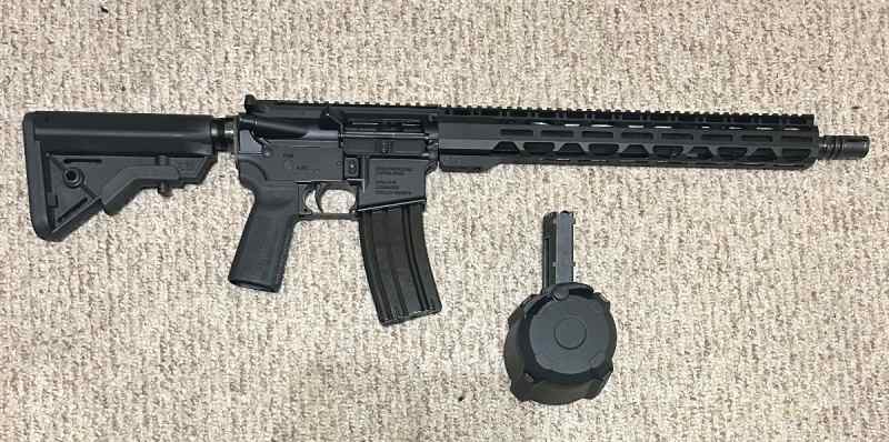 Ar15 5.56 16in never fired 