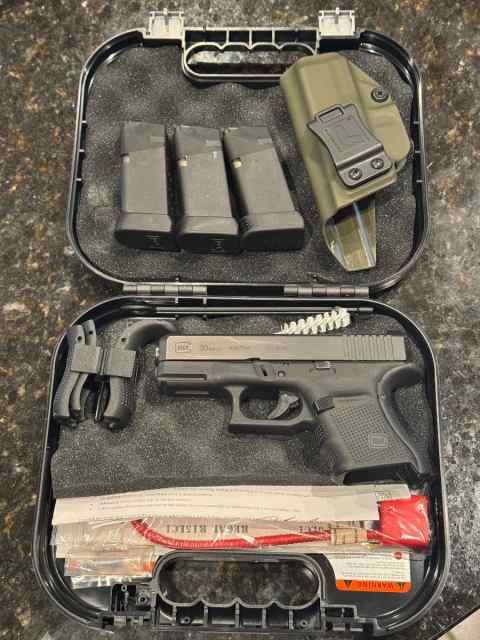 GLOCK 30 Gen 4 .45 ACP with Trijicon Night Sights