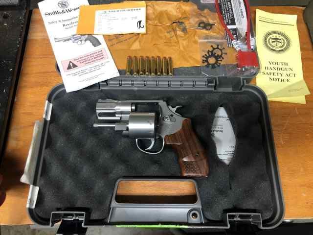 Smith and Wesson 627 8 shot 