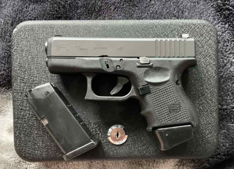 Glock 27 Gen 4 (like new)