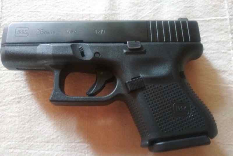 Glock 26 lightly used