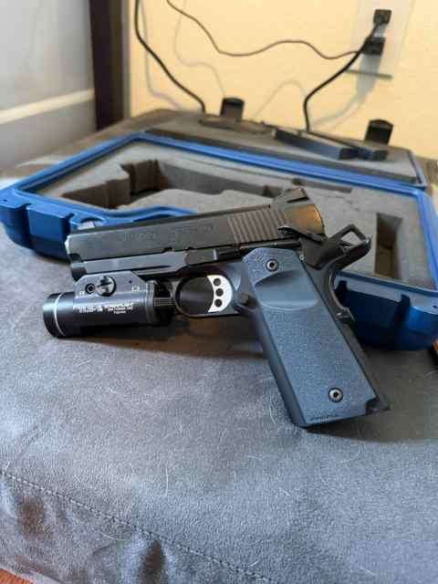 Springfield Armory Champion Operator LW 1911 45 
