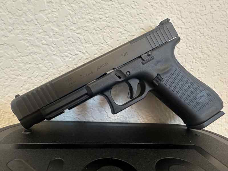 Glock Model 27 Gen 4 40 S&amp;W 