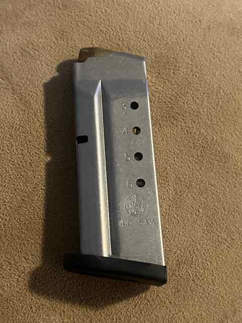 Smith and Wesson M&amp;P shield mag 40S&amp;W