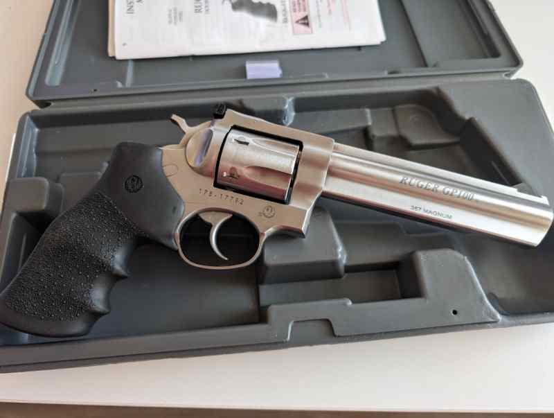 Ruger GP100 6&quot; Barrel Chambered in 357 Magnum