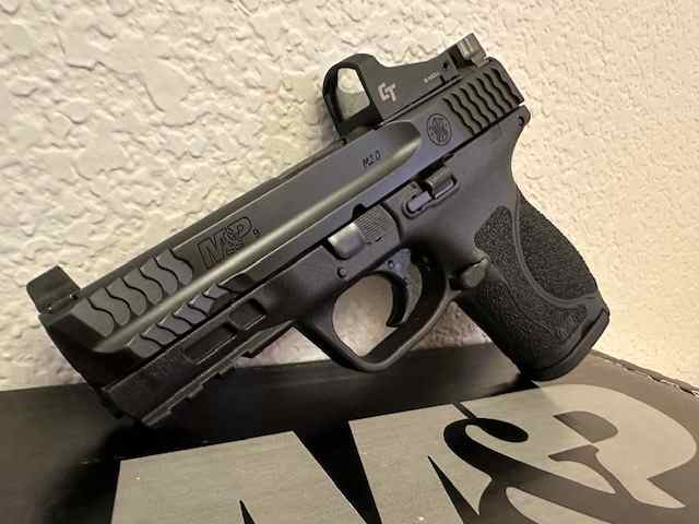 S&amp;W M&amp;P 2.0 9mm with CT Red dot ($75 Rebate)