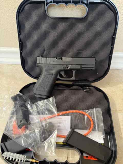 Glock 19 Gen 4 RMR/SRO Cut