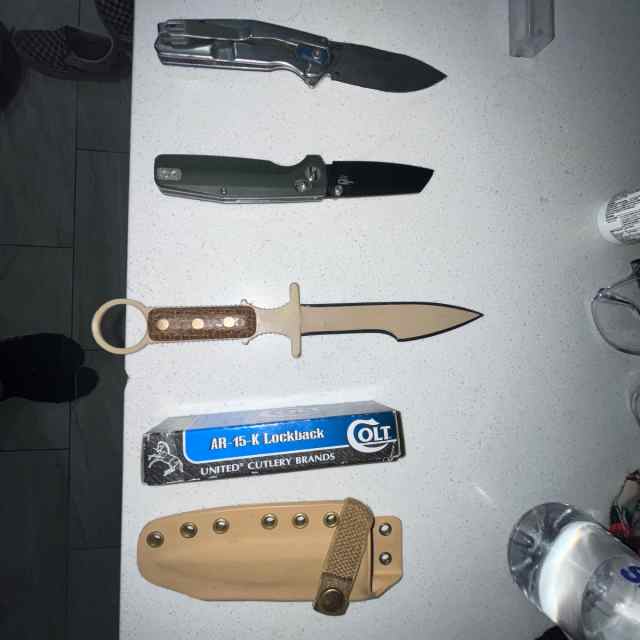 Lot of rare knives