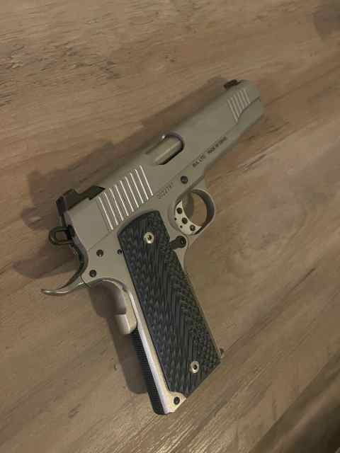 Magnum Research MR1911GSS .45 ACP