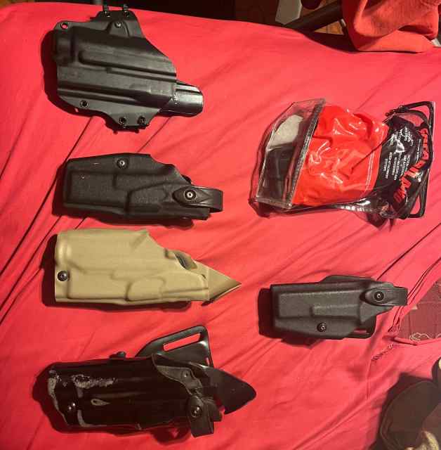 Holsters 1911,Glock,Beretta &amp;Assorted Mags