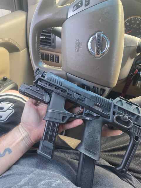 Sig Sauer flux raider