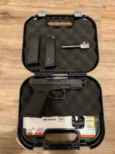 Glock 19