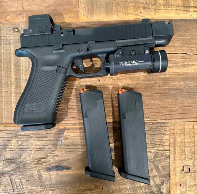 Glock 17 Gen 5 custom