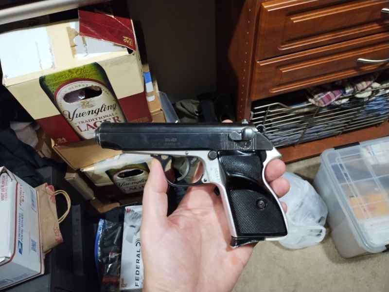 Hungarian PA63 9mm Makarov pa-63