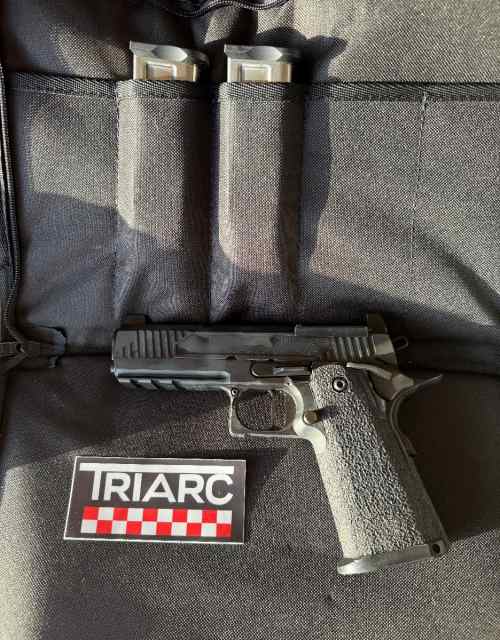 Triarc Systems Tri-11 Commander 9mm