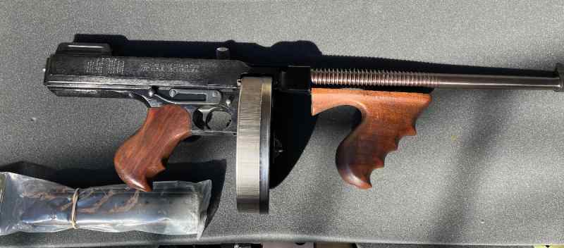 Thompson 1927 A5 .45 acp “Tommy Gun”