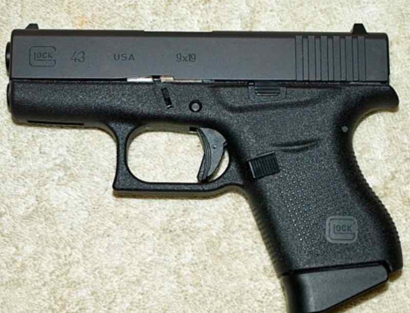 Glock 43 w/casebox and mag inclusive 