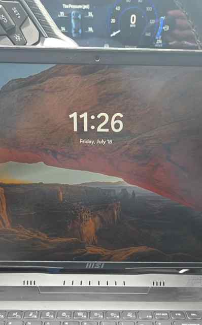 MSI CROSSHAIR  16&quot; Gaming Laptop i7-13620H RTX4070