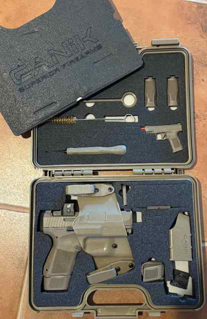 Canik METE MC9 FDE with extras