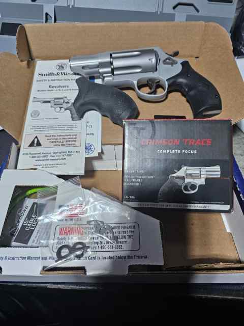 Smith &amp; Wesson Governor 45LC/410/45 RED LASER GRIP