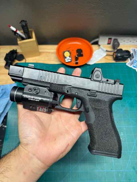 Custom Glock 17