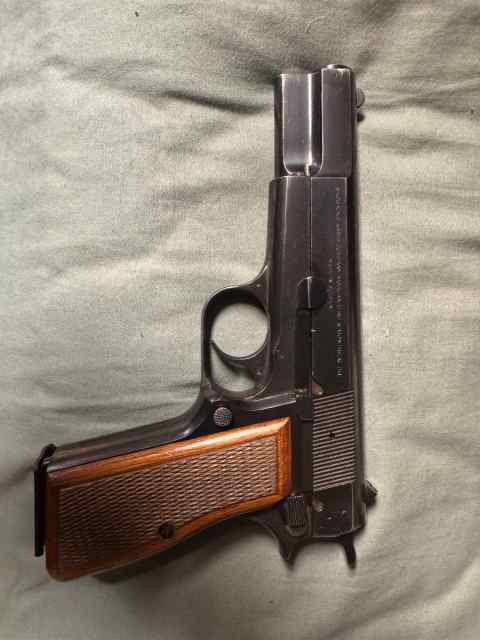 1976 Browning Hi power 9mm 