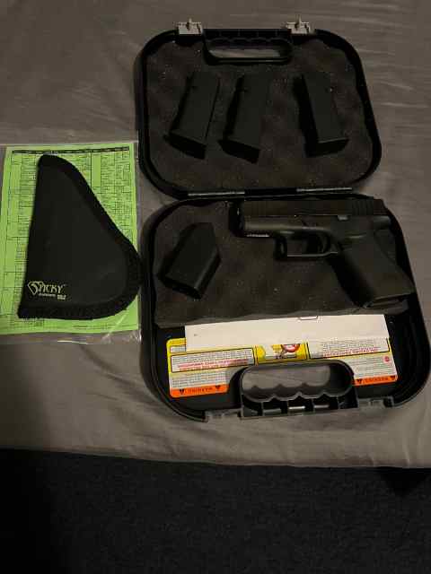 Glock 43X w/ 3 Mags and Holster 