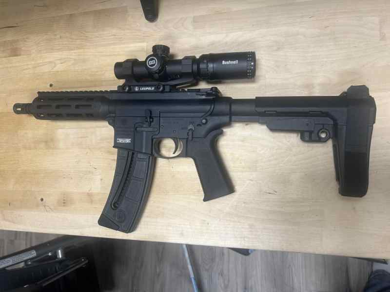 S&amp;W M&amp;P pistol 15-22