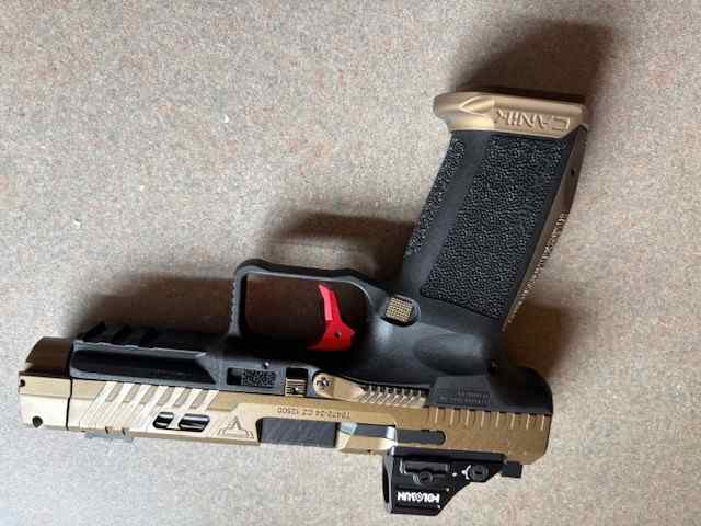 Canik TTI combat w/Holosun