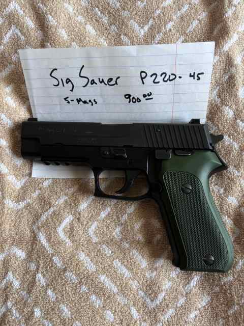 Sig Sauer P220  45