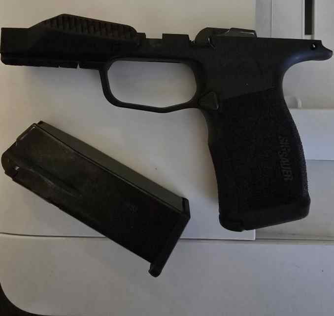 P365 grip and XL grip w/mags