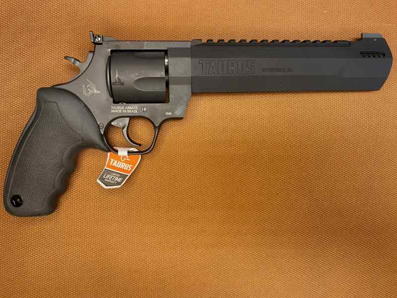 NEW IN BOX-Taurus Raging Hunter - 454 - 8.375&quot;