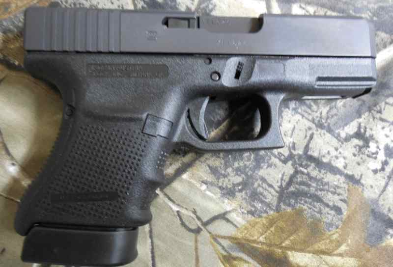 Glock 22 Gen 3 .40 S&amp;W