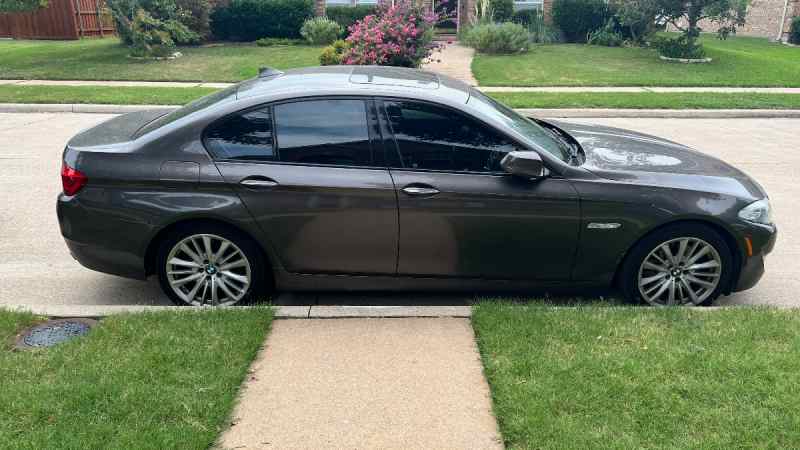 2011 BMW 550i Sport