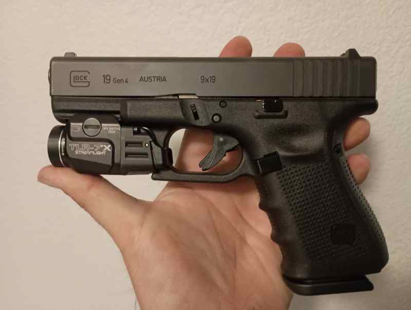 Gen 4 Glock 19 