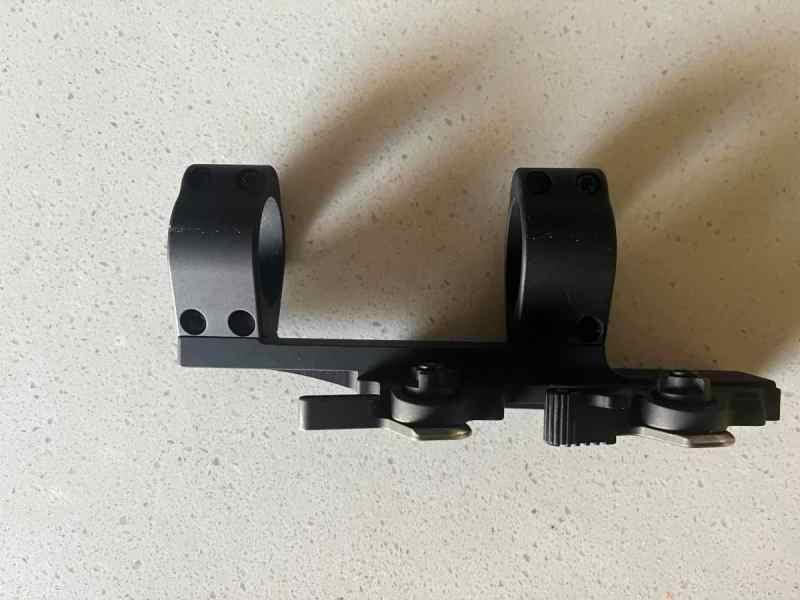 LaRue Tactical LT204 C.A.N. SPR 30mm QD Mount