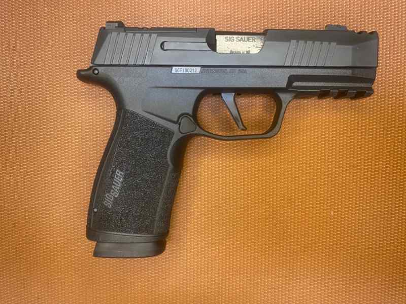 NEW IN BOX- Sig Sauer P365X-Macro Comp - 9mm -3.1"